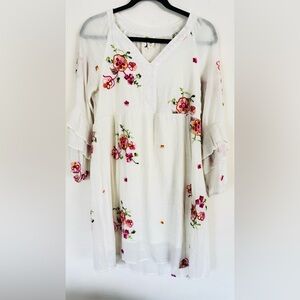Anthropologie Fig and Flower embroidered Ruffled Sleeve Dress. Size M.